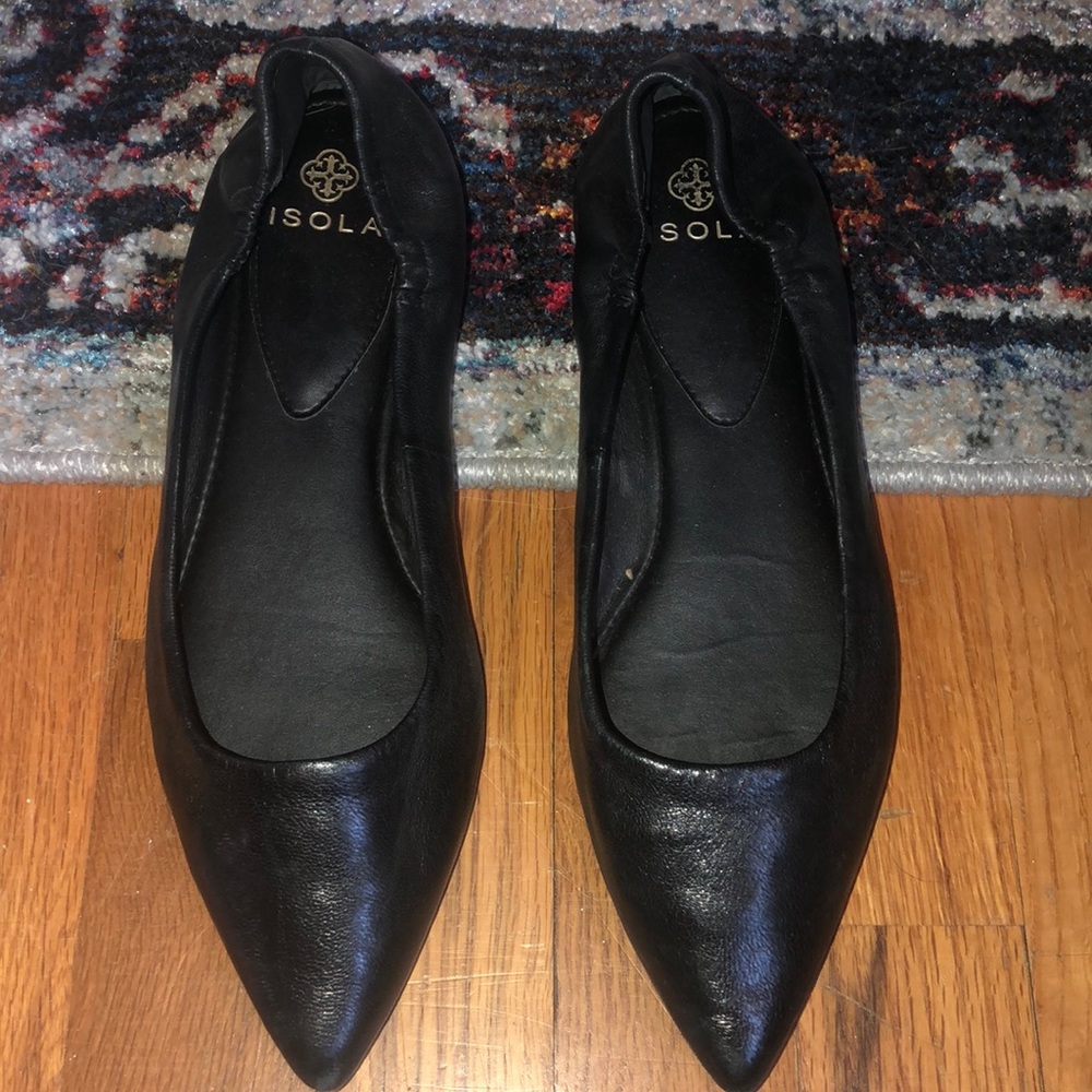 Isola Black Leather Flat. Size 8
